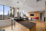 202-10 Rittenhouse Square - Photo 20