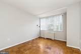10401 Grosvenor Place - Photo 12