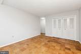 10401 Grosvenor Place - Photo 18