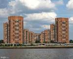 2138 Harmon Cove Tower - Photo 2