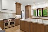6908 Carmichael Avenue - Photo 40