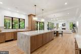 6908 Carmichael Avenue - Photo 42