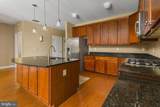 968 Robbins-Edinburg - Photo 8