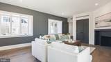615 Mount Pleasant Avenue - Photo 40