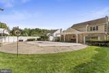 209 Windsor Avenue - Photo 36
