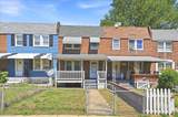 1604 Popland - Photo 1