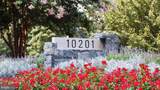 10201 Grosvenor Place - Photo 22