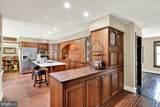 8 Tudor Court - Photo 15