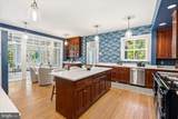 5 Chevy Chase Circle - Photo 23