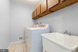 9090 Park Avenue - Photo 48