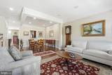 508 Hollingsworth Terrace - Photo 10
