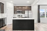 41 Peters Avenue - Photo 11