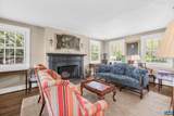1012 Locust Ave - Photo 10
