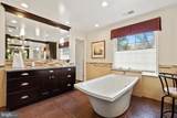10 Meyer Point Court - Photo 36