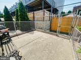 3234 Thompson Street - Photo 10