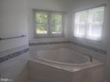 5201 Carolyns Way - Photo 18