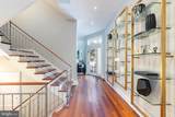 838 Lombard Street - Photo 16