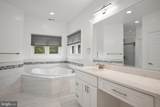 5201 Carolyns Way - Photo 15