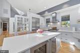 303 Manor - Photo 16