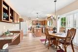 713 Iris Lane - Photo 3