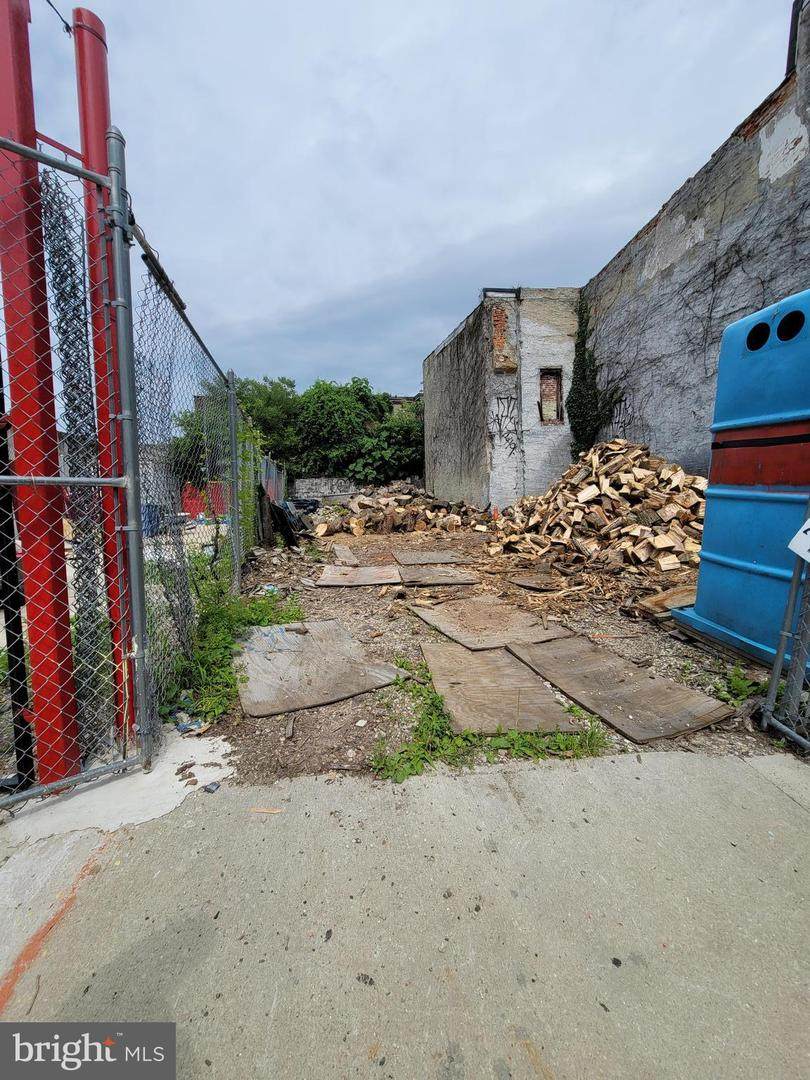 3237-39 Germantown Avenue - Photo 1