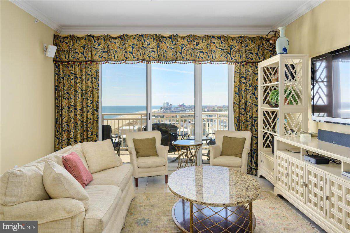 2 48TH Street - Photo 1