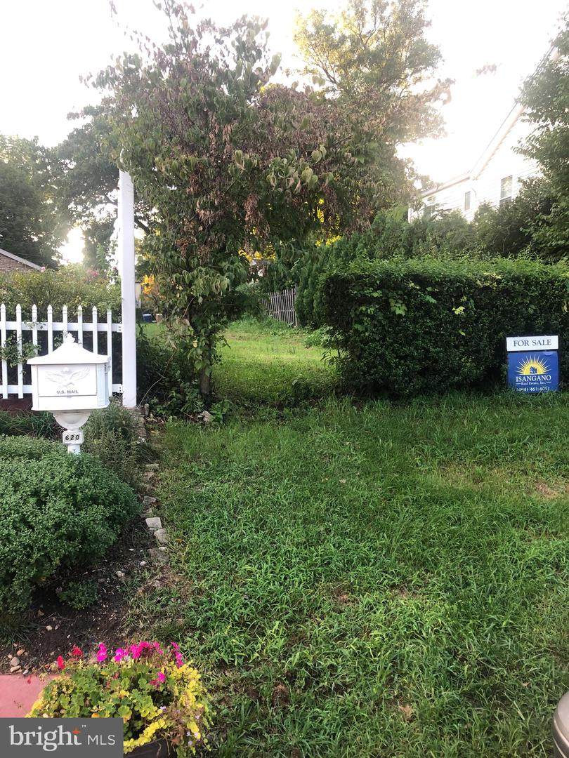 612 Vernon Street - Photo 1