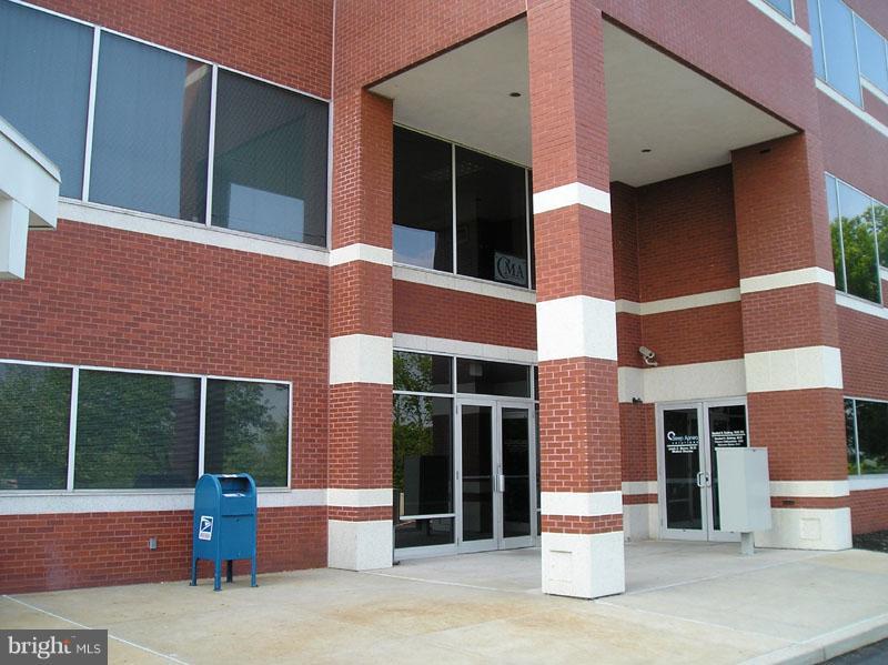 2 Meridian Boulevard - Photo 1