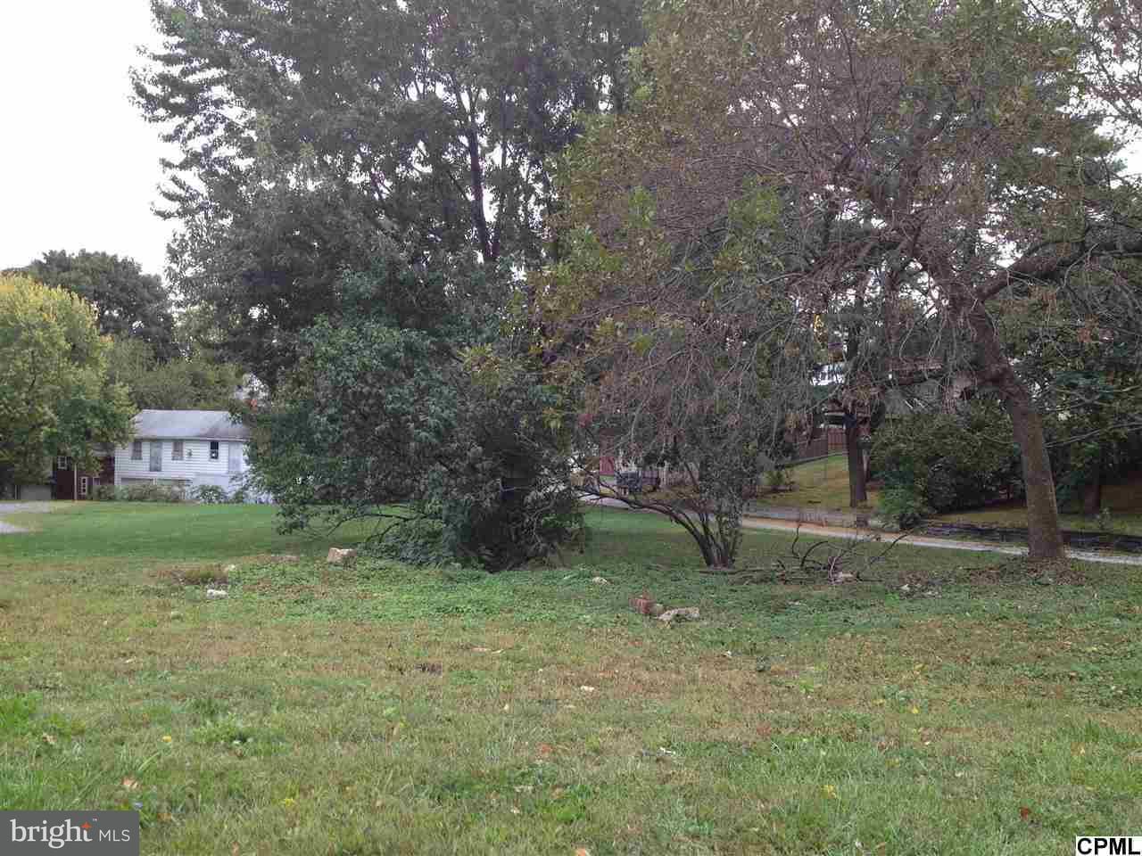 230 Pennsylvania Avenue - Photo 1