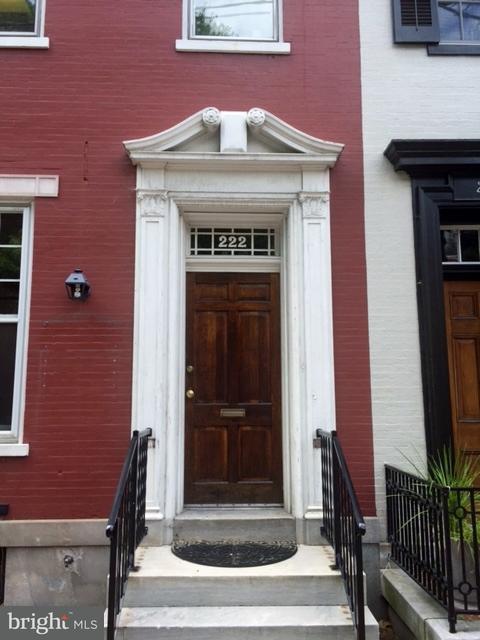 222 Orange Street - Photo 1