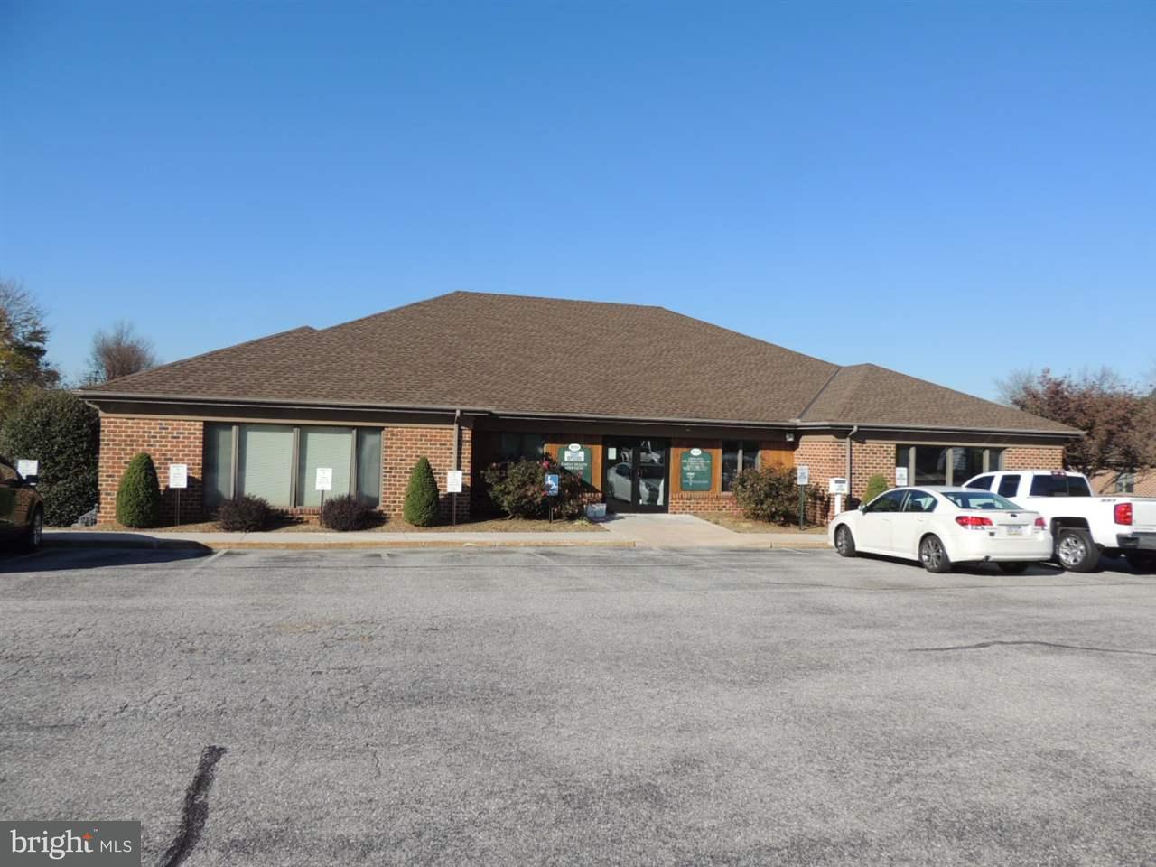 1010-1050 Plymouth Road - Photo 1