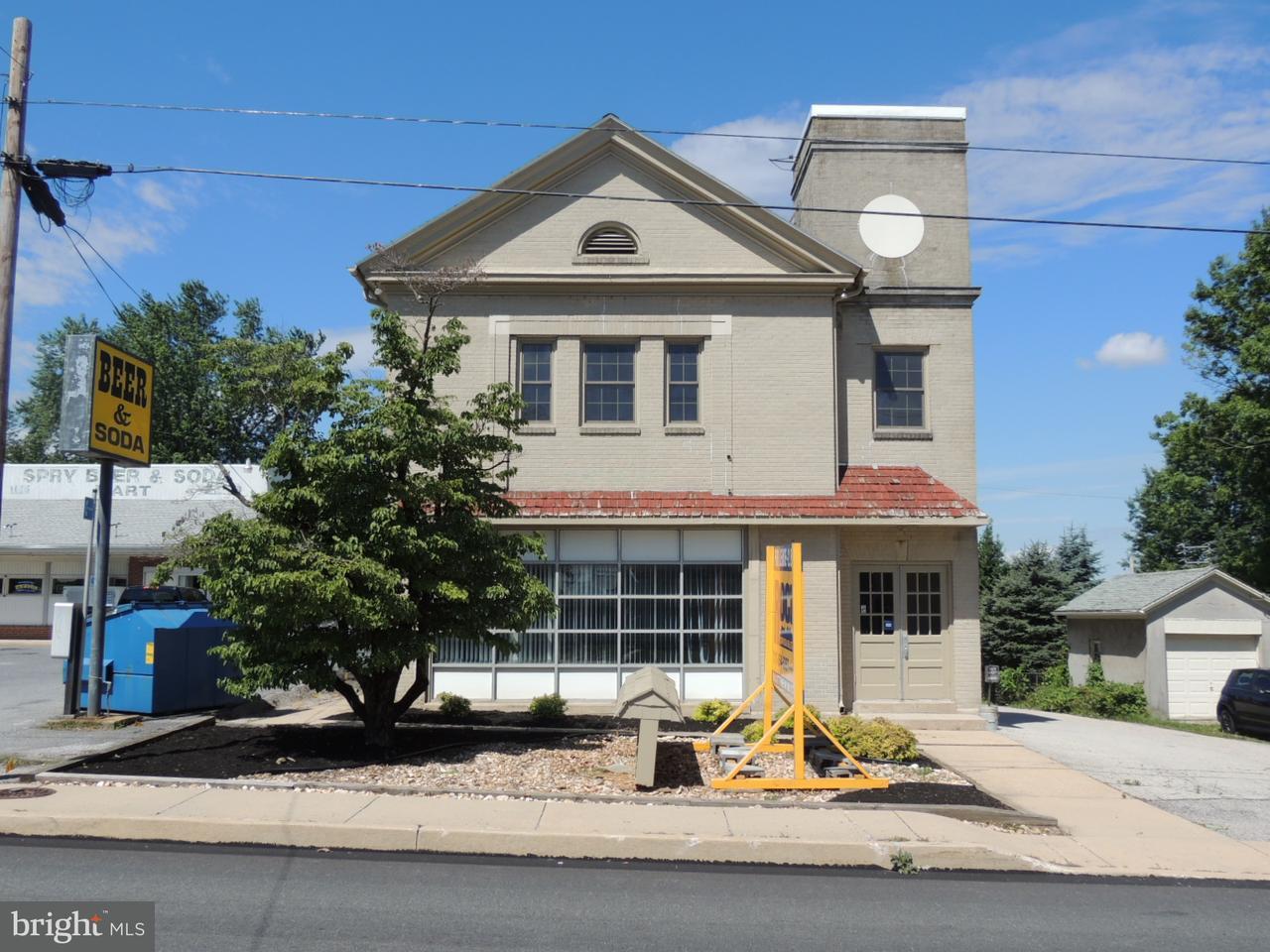 2422 Queen Street - Photo 1