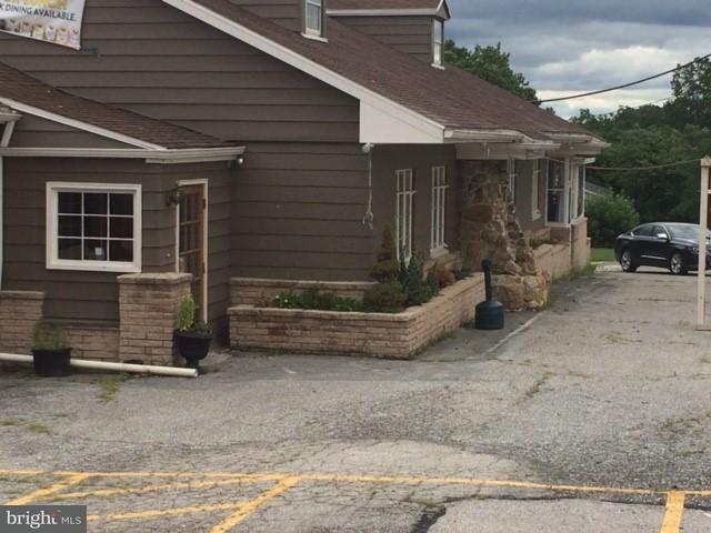 6147 York Road - Photo 1