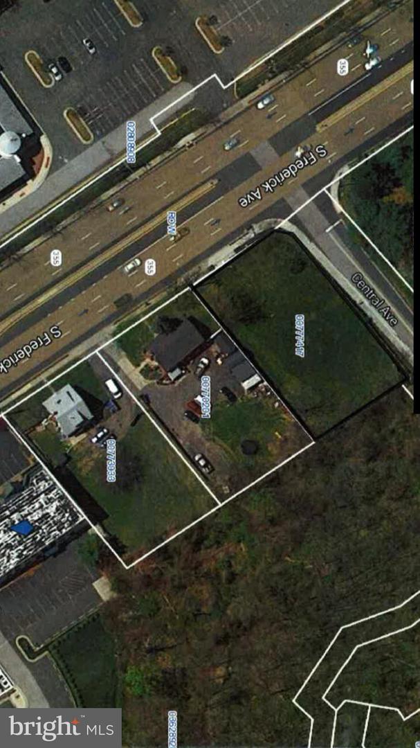 601 Frederick Avenue - Photo 1