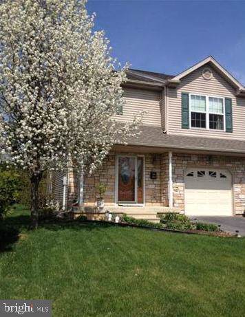 1059 Arch Street - Photo 1