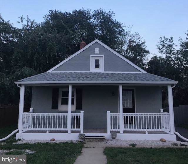 102 Riverview Drive - Photo 1