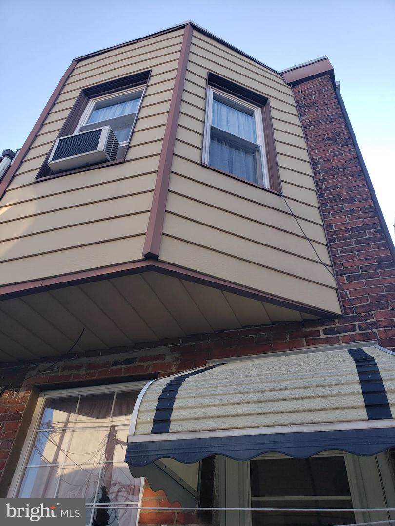 2425 18TH Street - Photo 1
