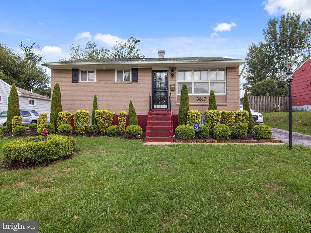 3817 Elmcroft Road - Photo 1