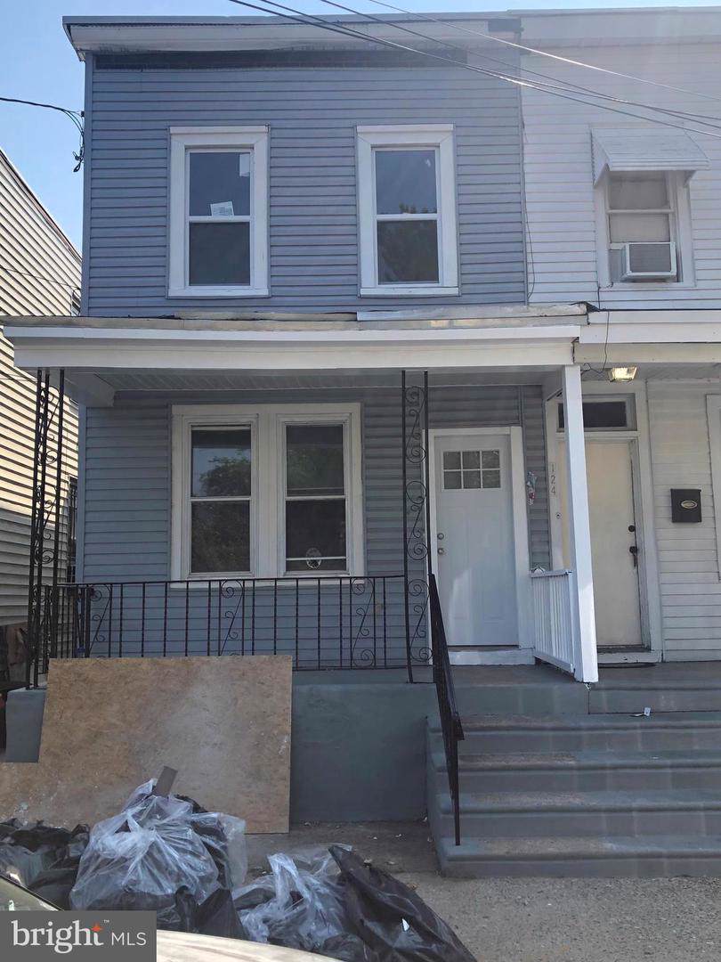 126 22ND Street - Photo 1