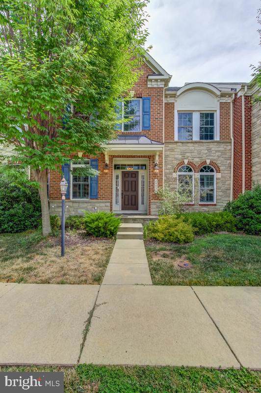 24938 Bannockburn Terrace - Photo 1