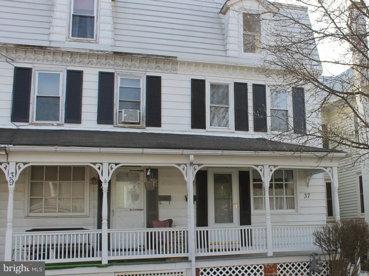 37 Water Street - Photo 1