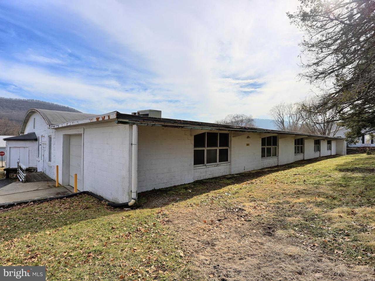 706 High St - Photo 1