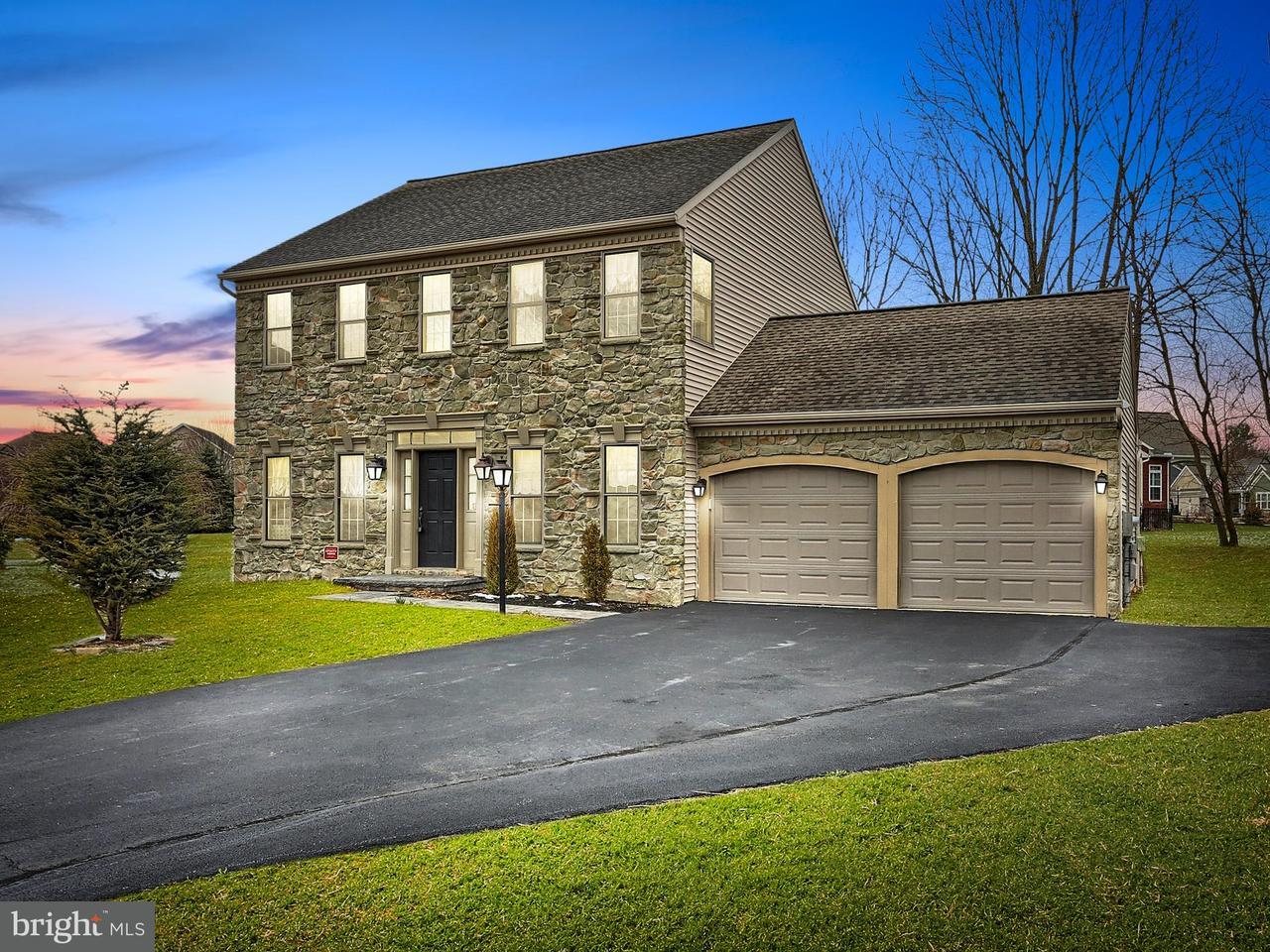 510 Waterside Circle - Photo 1