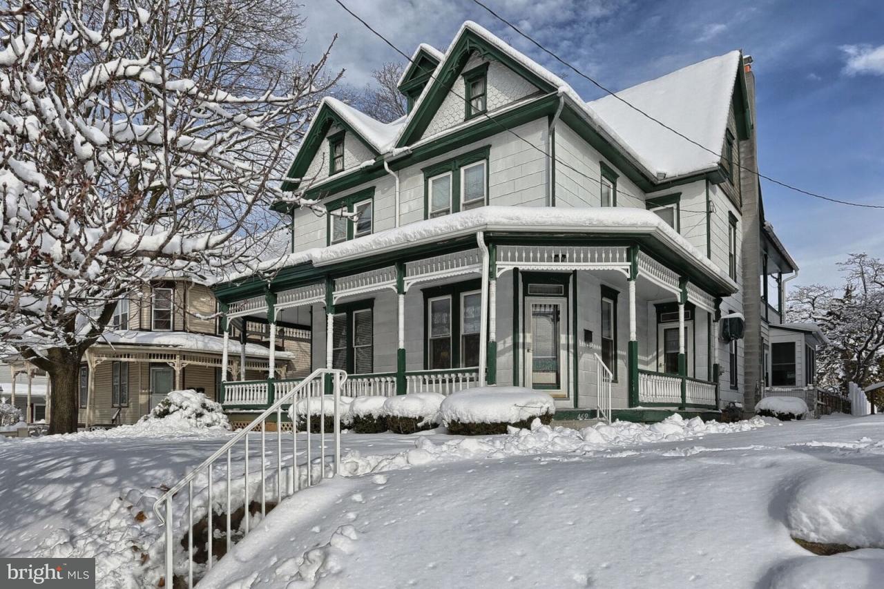 469 Main Street - Photo 1