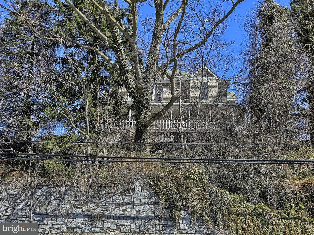 2119 Front Street - Photo 1