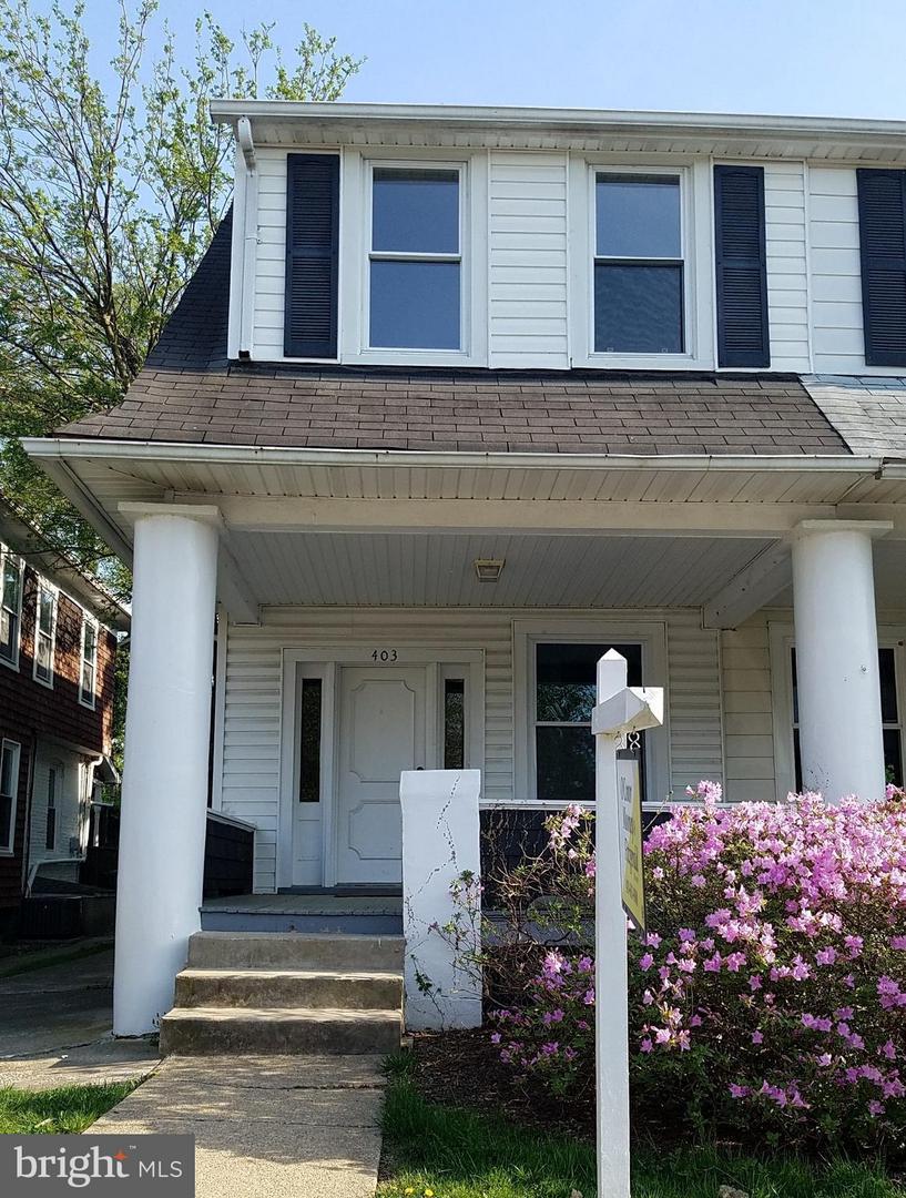 403 Charter Oak Avenue - Photo 1