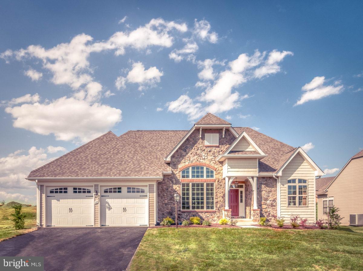 73 CLAYMONT HILL Street - Photo 1