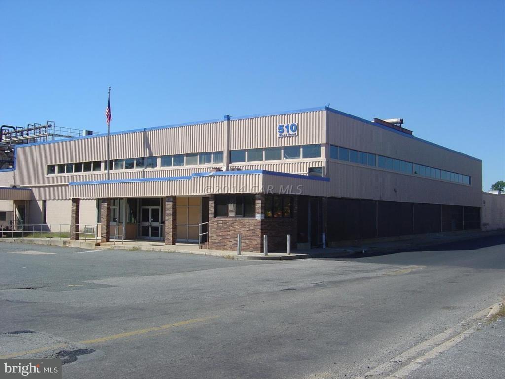 510 West Road - Photo 1
