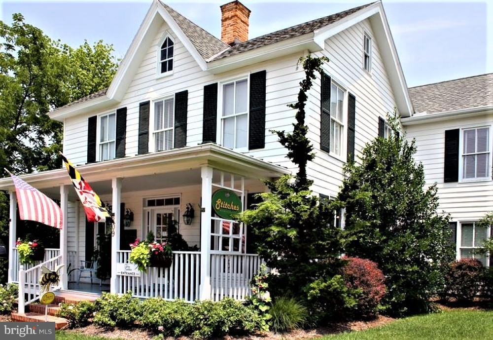 209 Talbot Street - Photo 1