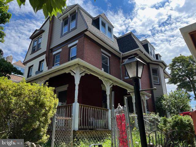 310 Earlham Terrace - Photo 1